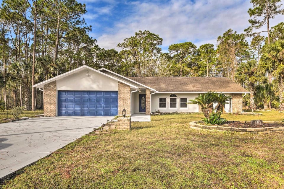 Palm Coast Home ~ 7 Mi to Flagler Beach! House in Palm Coast