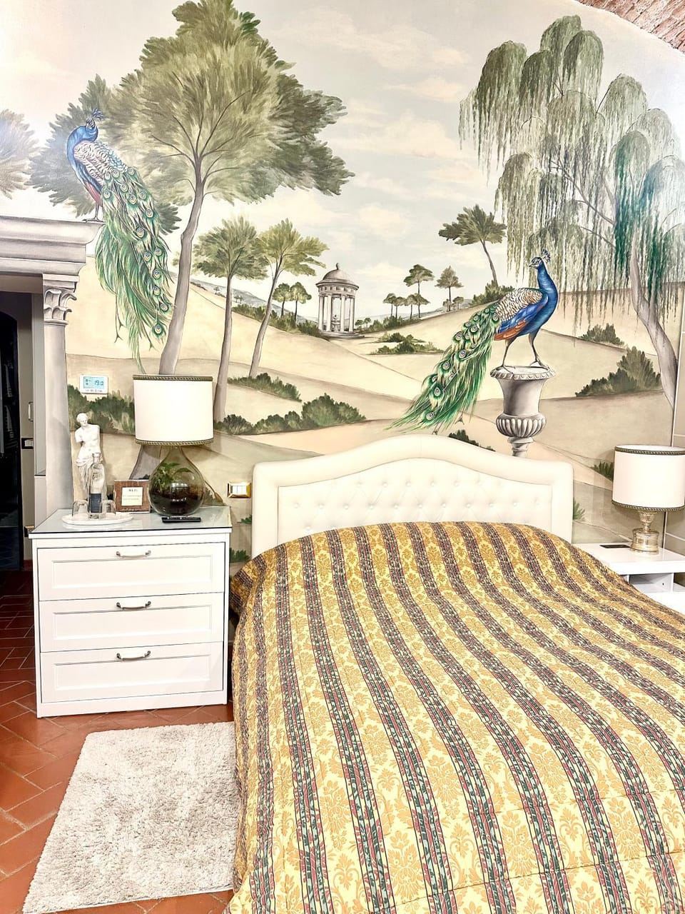 Elegante bilocale / Elegant Double Room Apartment in Fiesole