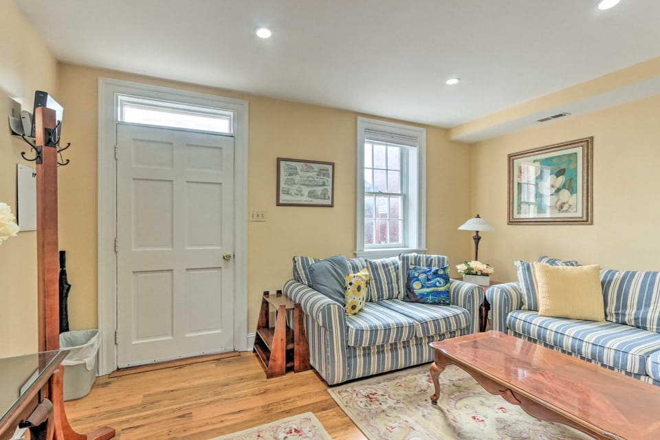 Townhome in Leesburg Historic District! House in Catoctin
