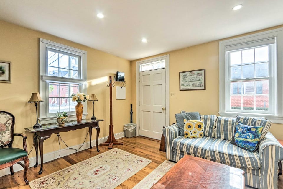 Townhome in Leesburg Historic District! House in Catoctin