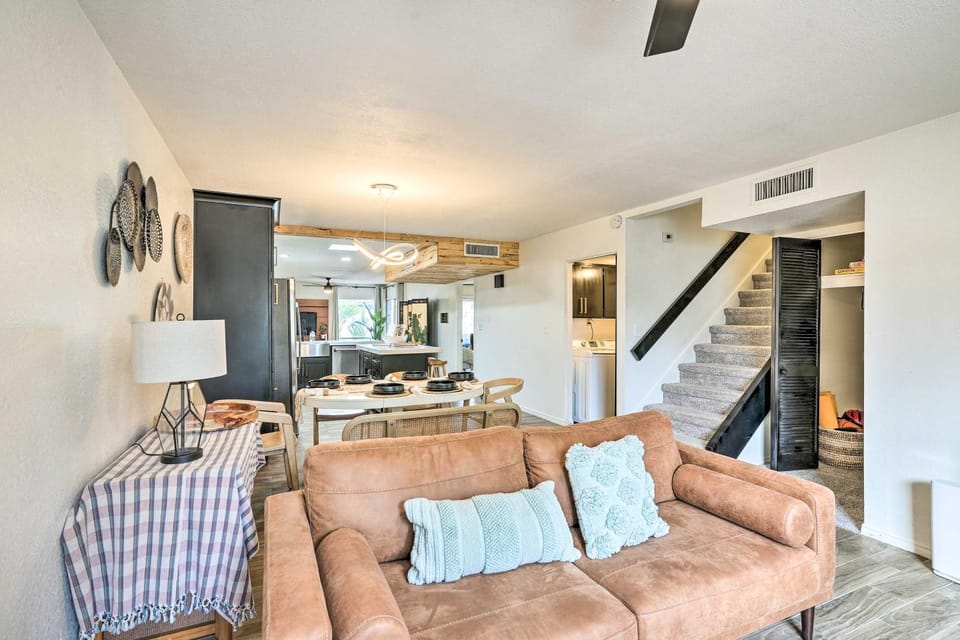 Patio & Workspace: Litchfield Park Vacation Rental House in Litchfield Park
