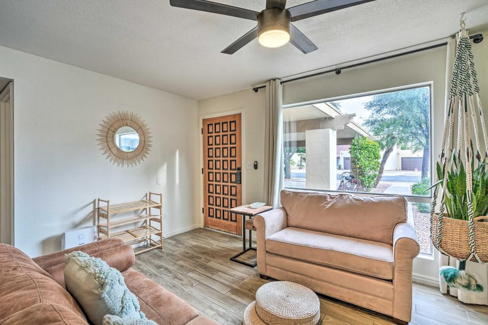 Patio & Workspace: Litchfield Park Vacation Rental House in Litchfield Park