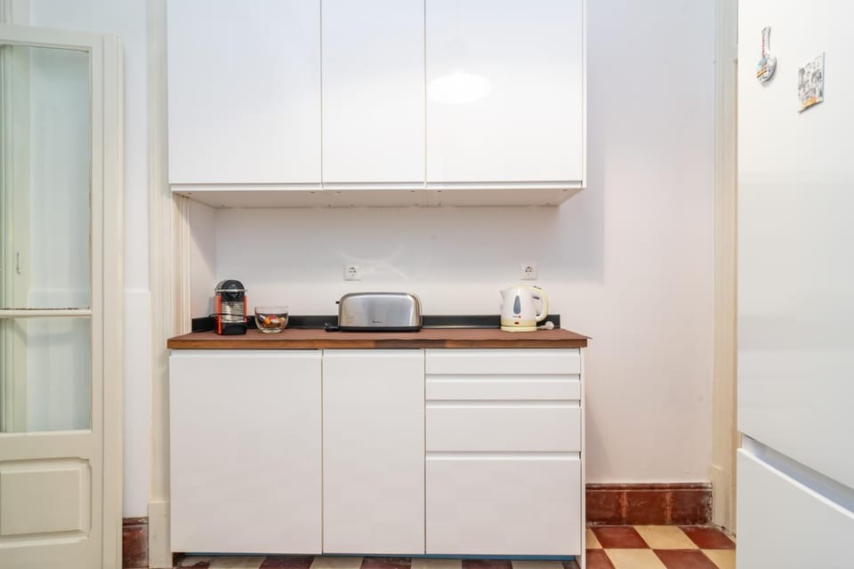 Kitchen or kitchenette, toaster