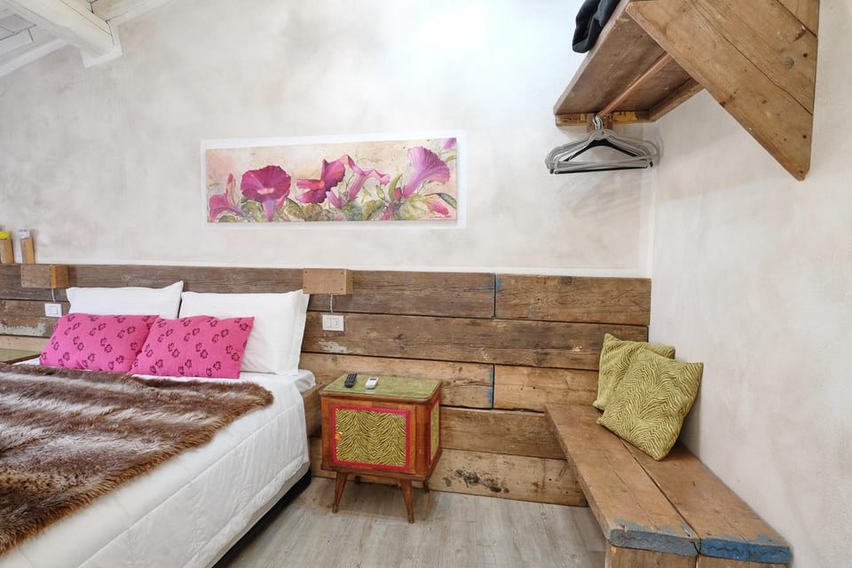 La Turandot suite with AC and wifi Apartment in Capannori