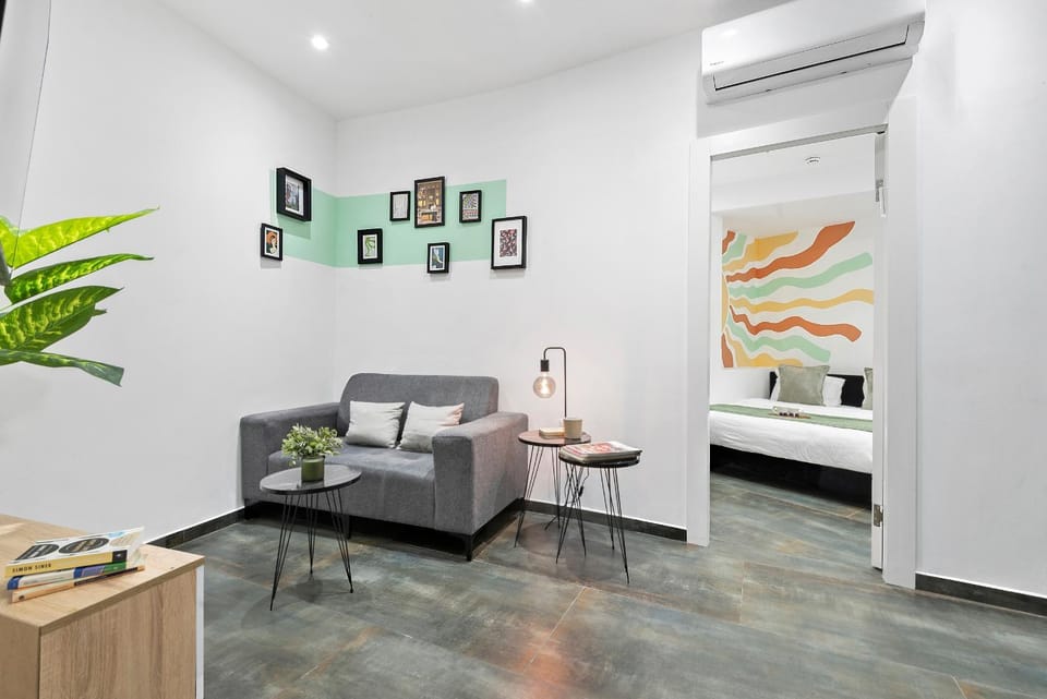 Living room, Photo of the whole room