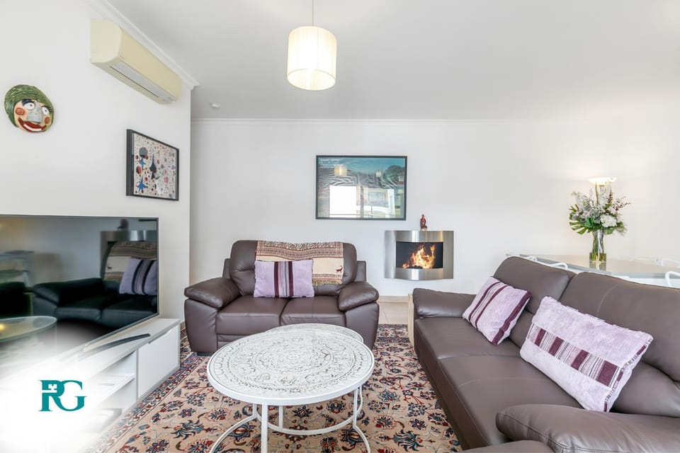TV and multimedia, Living room, air conditioner