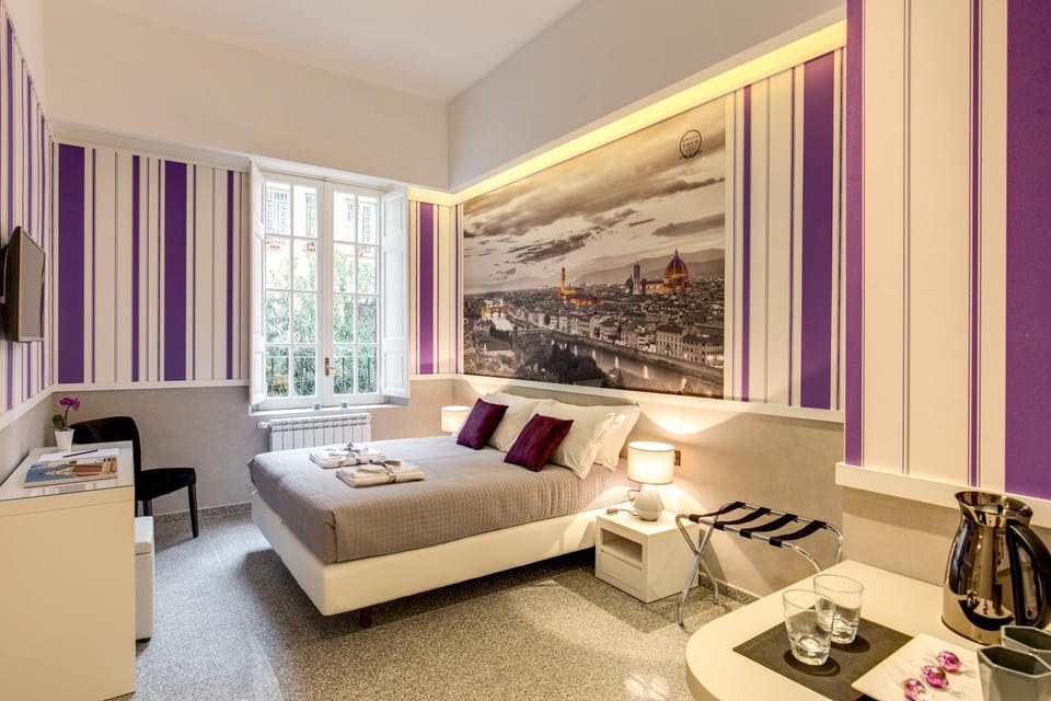 Property building, Bed, Bedroom