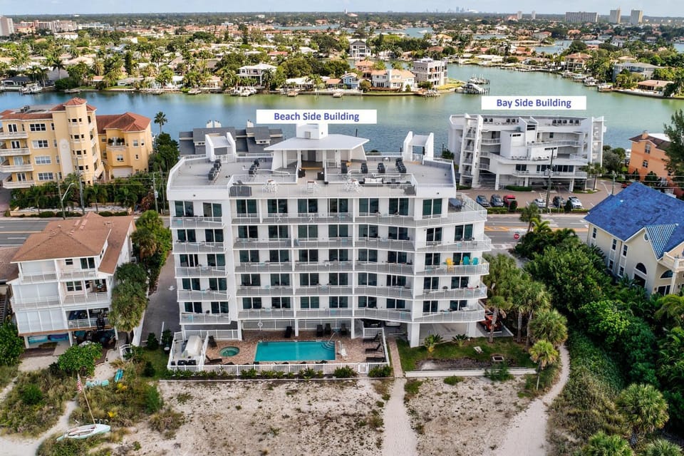 Oceana 301 East House in Treasure Island