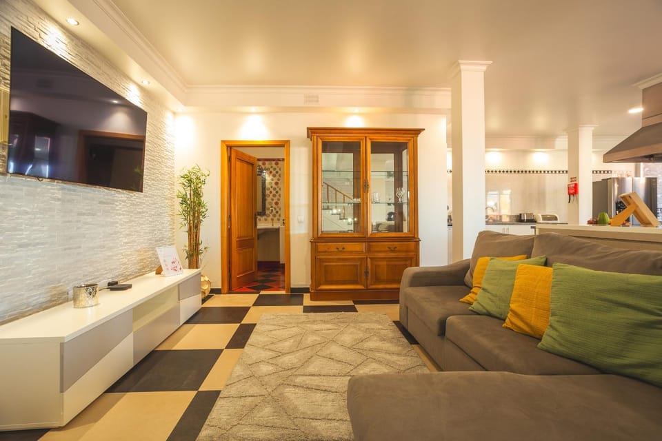 Communal lounge/ TV room, Living room