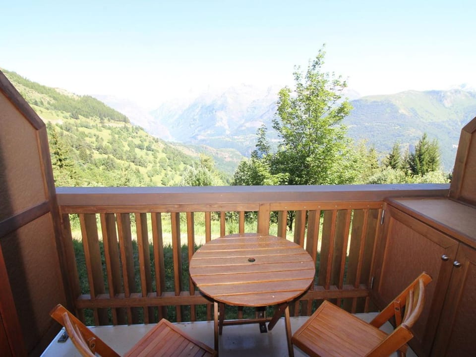 Appartement calme 2 pièces, 300m des pistes avec parking gratuit - Auris en Oisans Apartment in Auris