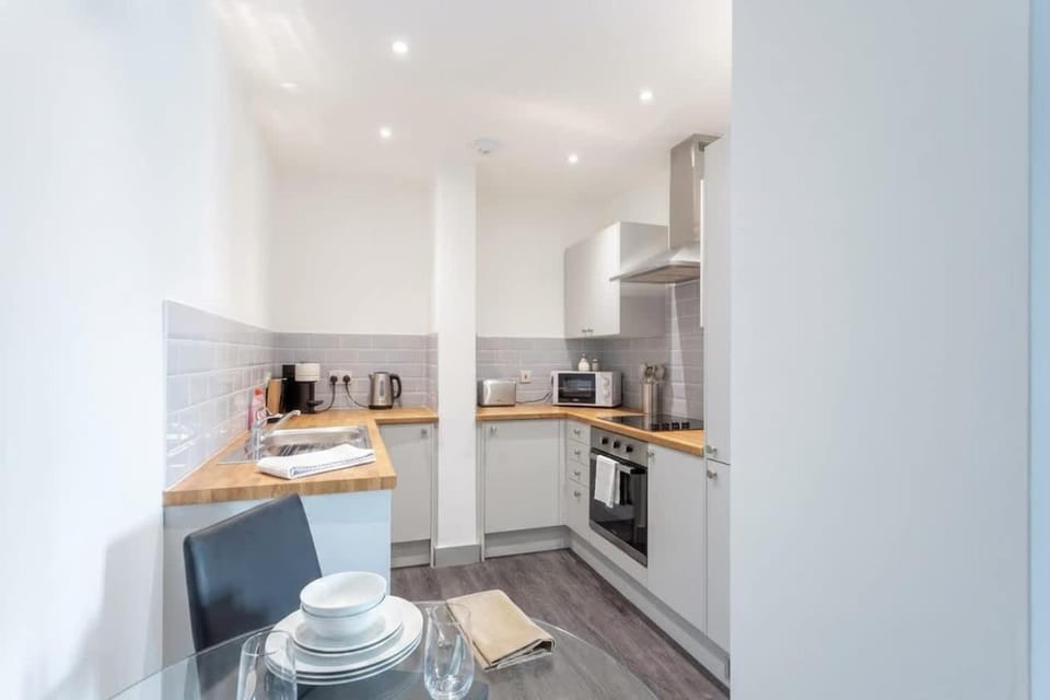 Modern 1 Bedroom Apartment Leeds Apartment in Leeds