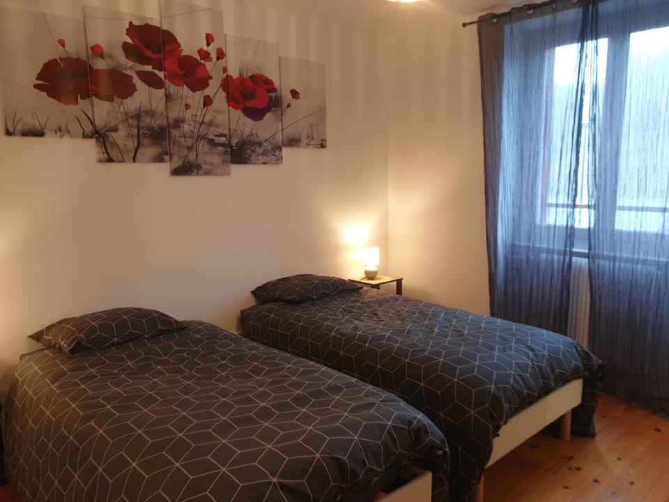 sas Road Runner Café Bed and Breakfast in Auvergne-Rhône-Alpes