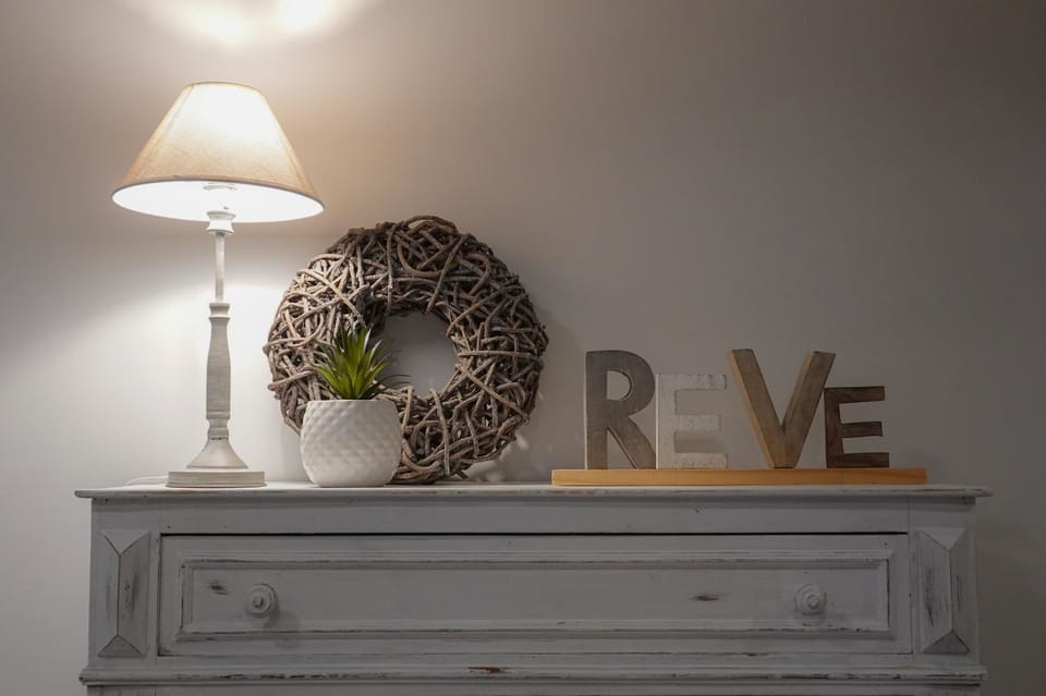 Property building, Decorative detail