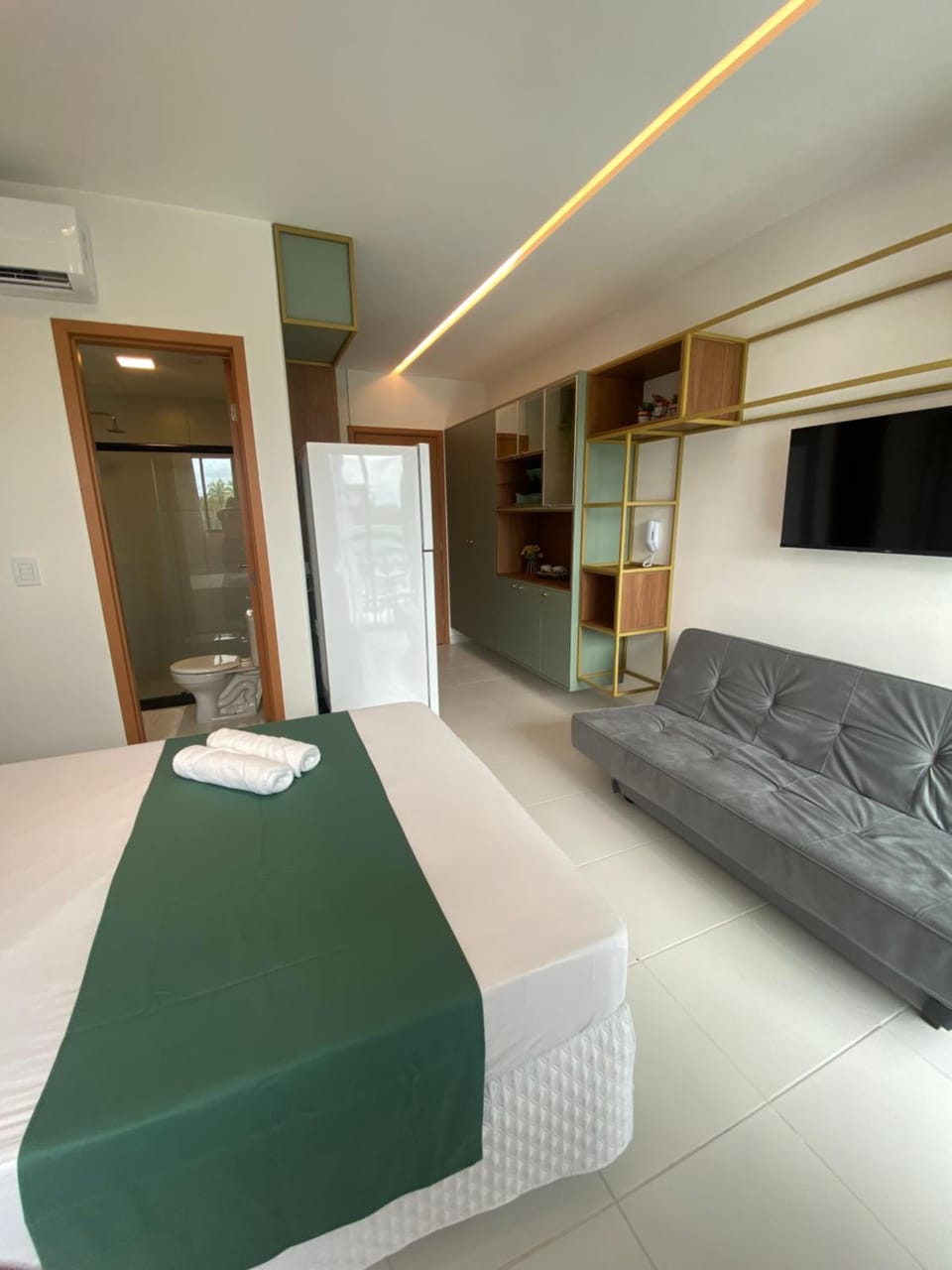 Living room, Photo of the whole room, Seating area
