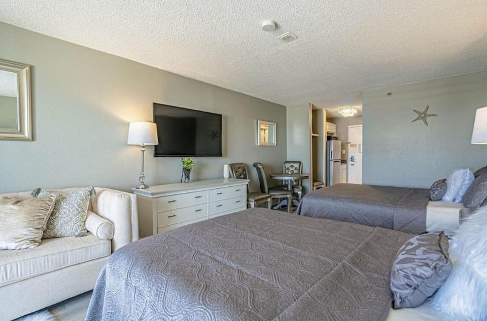 Ocean View Condo Perfect for 4 Guests Sea Mist 51501 House in Myrtle Beach