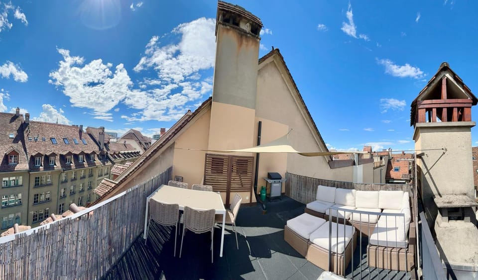 Day, View (from property/room), Balcony/Terrace, Dining area