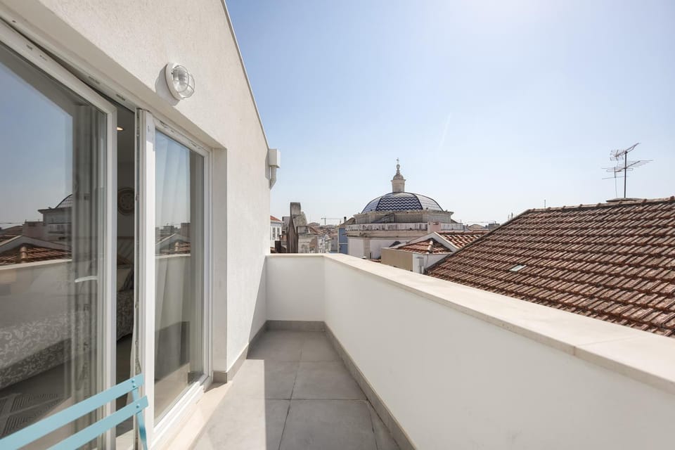 Off site, Balcony/Terrace, City view