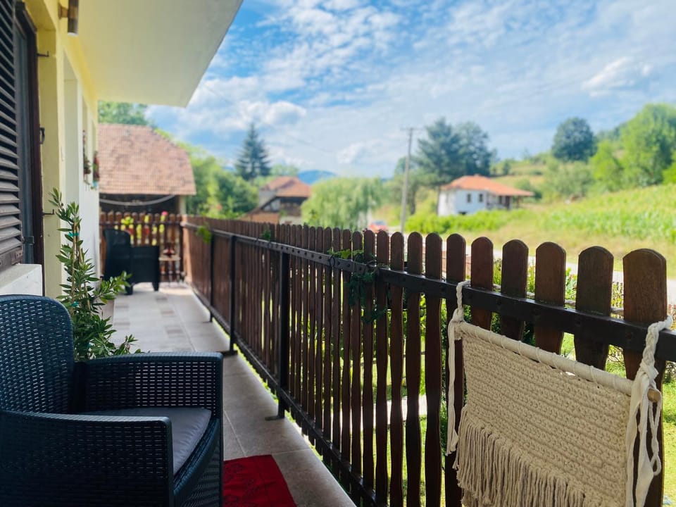 Natural landscape, View (from property/room), Balcony/Terrace