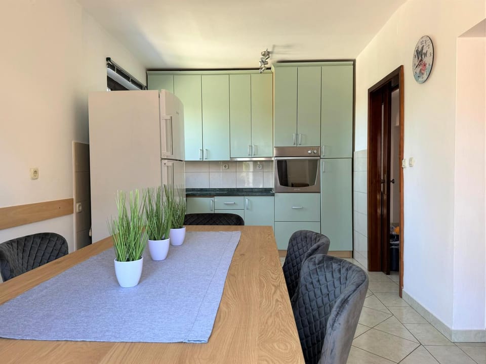 Apartman Natty Apartment in Murter