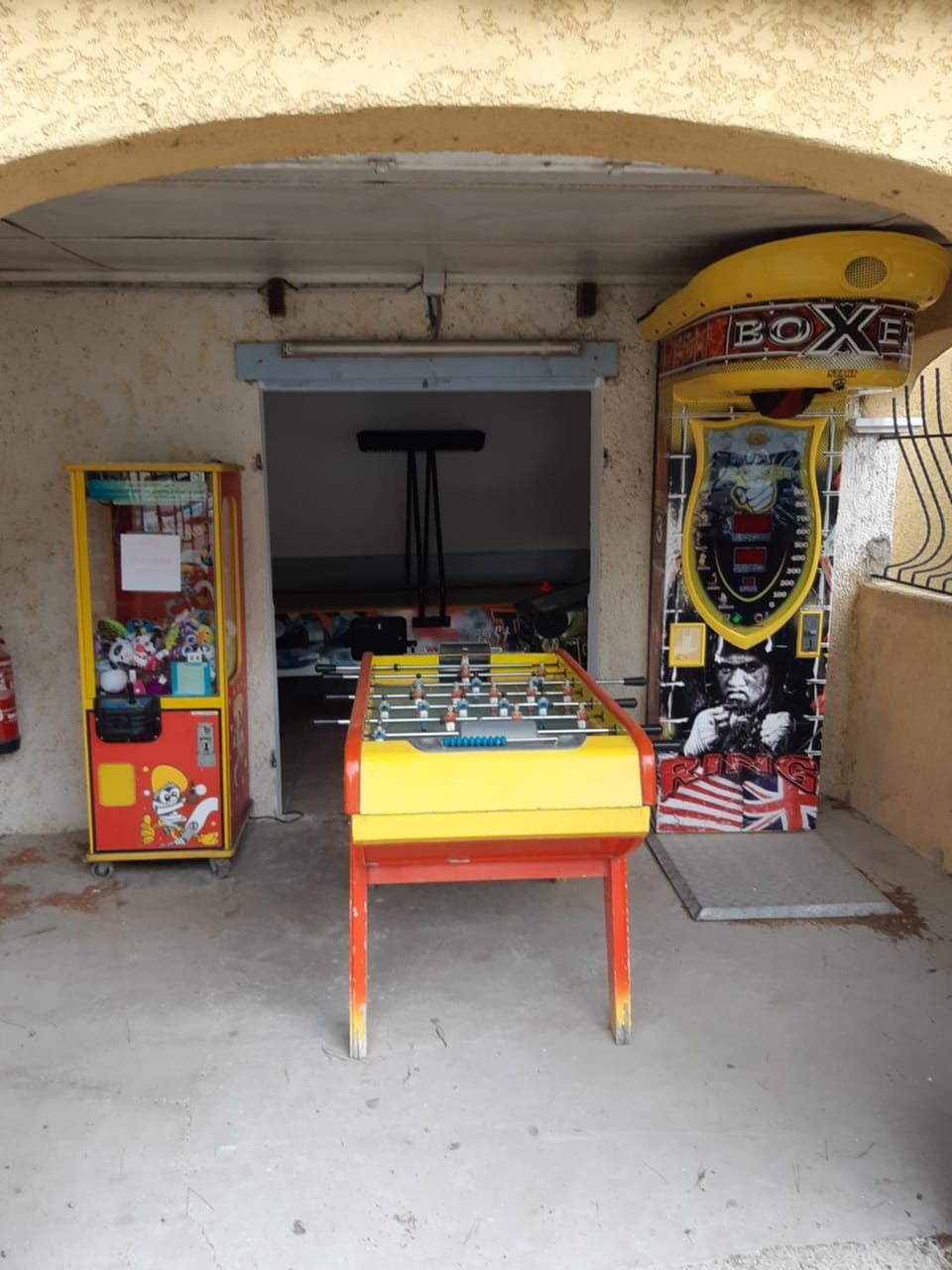 Mobil Home Camping New Day Campground/ 
RV Resort in Occitanie