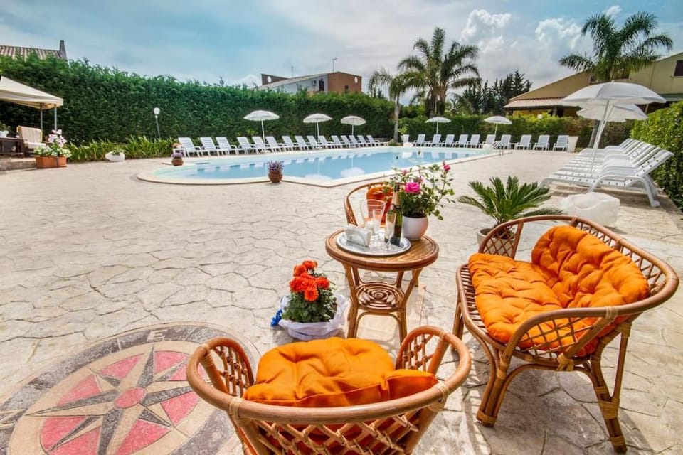 Pool view, Swimming pool