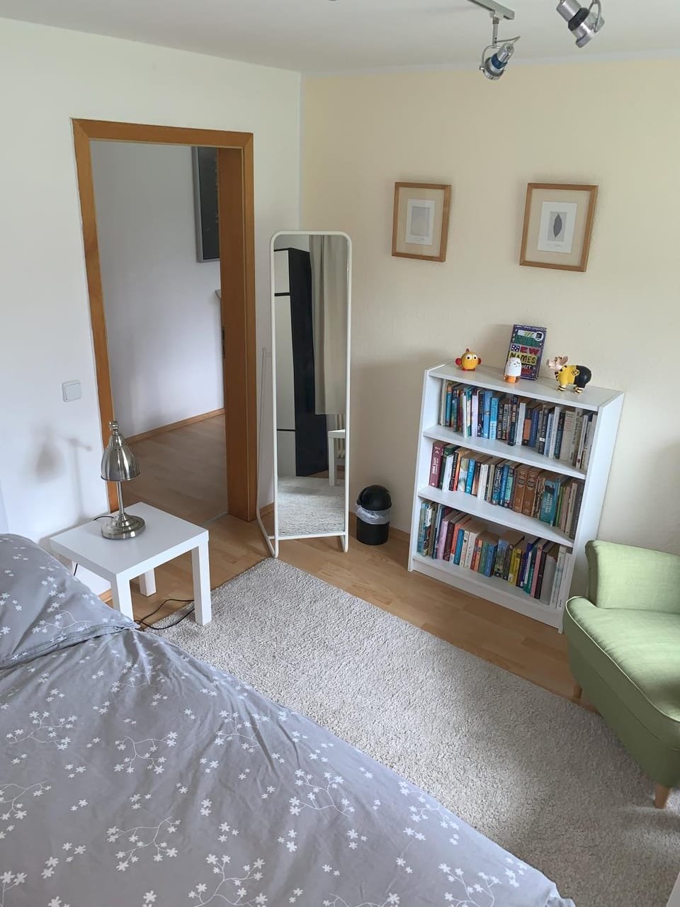 Library, Seating area, Bedroom, wardrobe