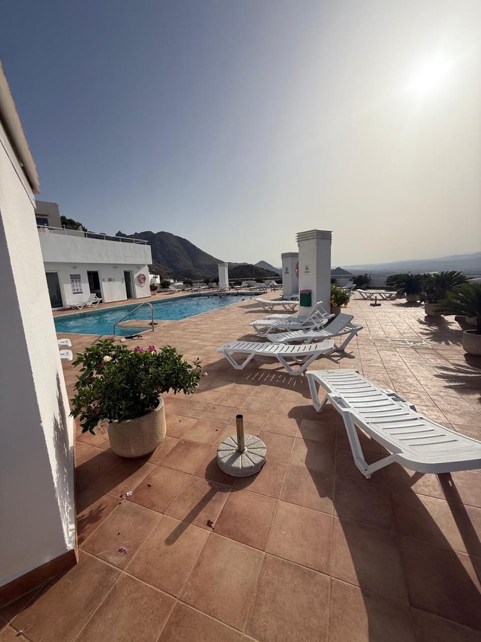 Couples Only, beautiful 1 Bedroom Apartment in Victoria Building Apartment in Andalusia
