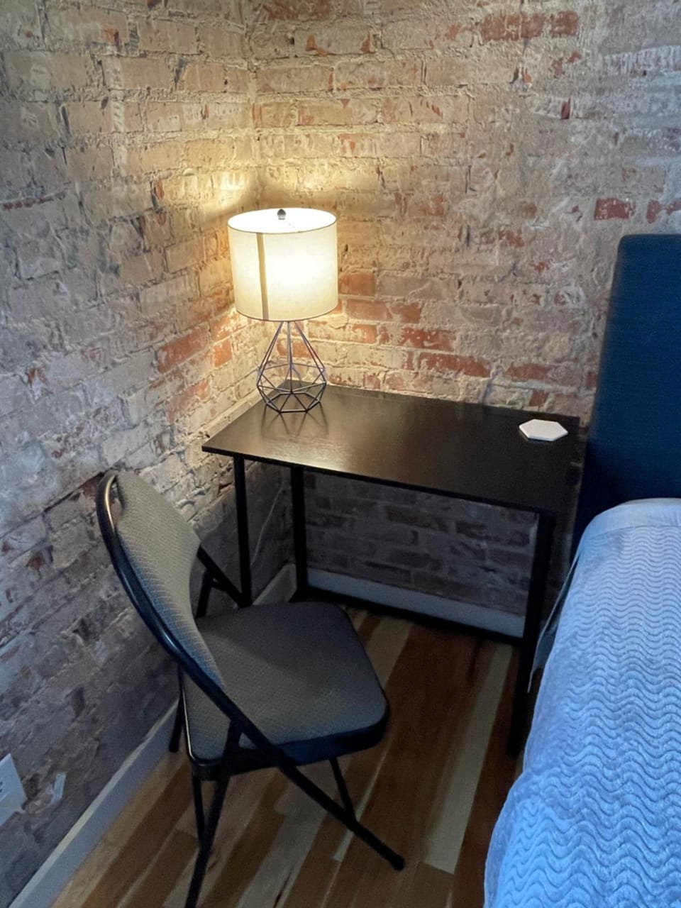 Brick Street Apartment-Studio Suite Apartment in Kansas