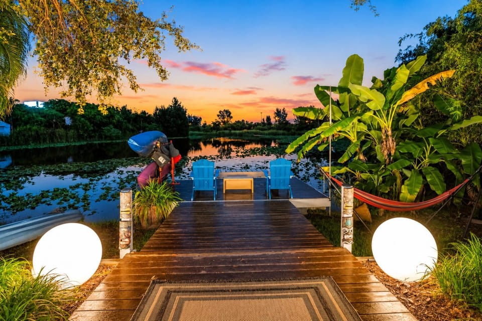 Garden, View (from property/room), Seating area, Sunset
