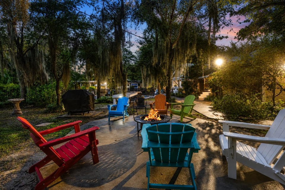 Patio, Natural landscape, Garden, Seating area