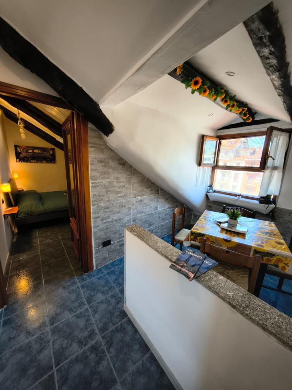 Kintsugi Loft Apartment in Turin