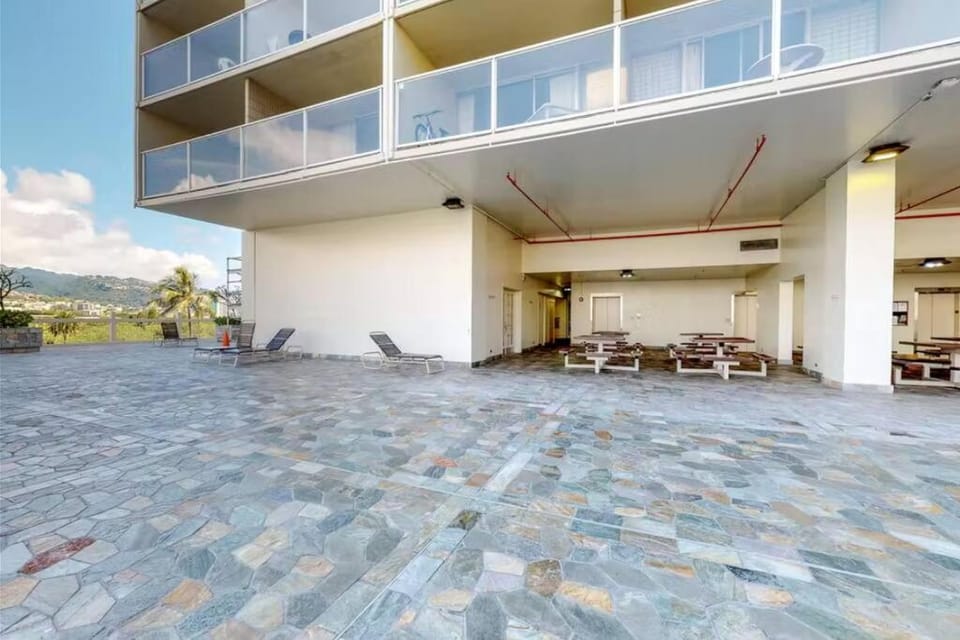 Ocean View Studio at Island Colony 3915 by HOC realty Apartment in Honolulu