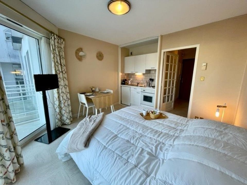 Studio cosy à Quiberon - 20m² - 2 pers. - 2ème étage - Proche plage - Terrasse - Équipé complet - FR-1-478-232 Apartment in Quiberon