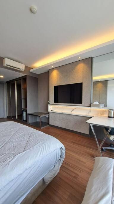 Apartment Pelita Batam Floor 21 no 5 Studio with Balcony Apartment in Riau Islands, Indonesia