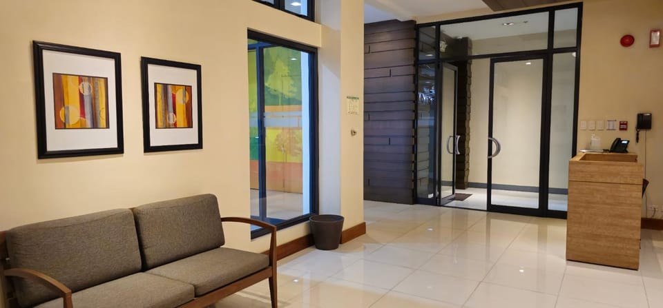 Spacious Modern 2 BED 2 BATH by WSI Residences Apartment in Makati