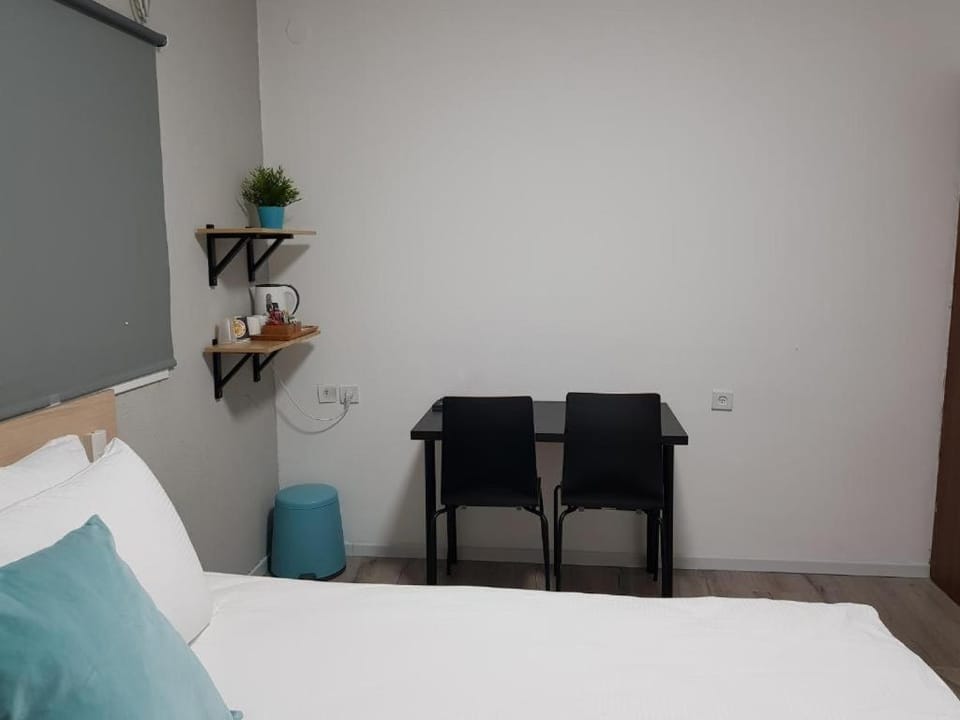 Airport Guest House Bed and Breakfast in Tel Aviv District