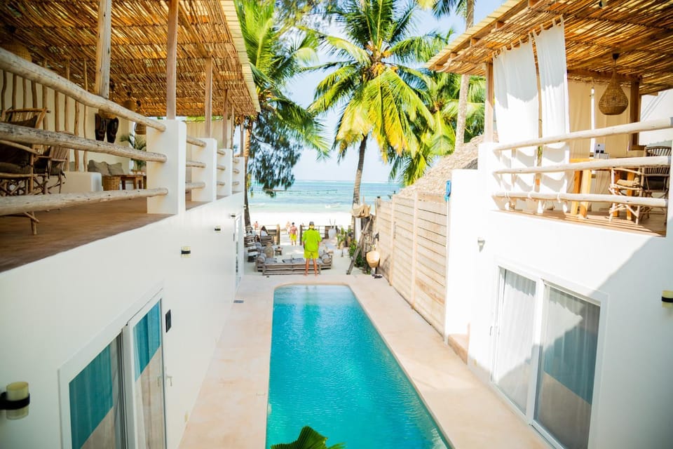 Property building, Swimming pool