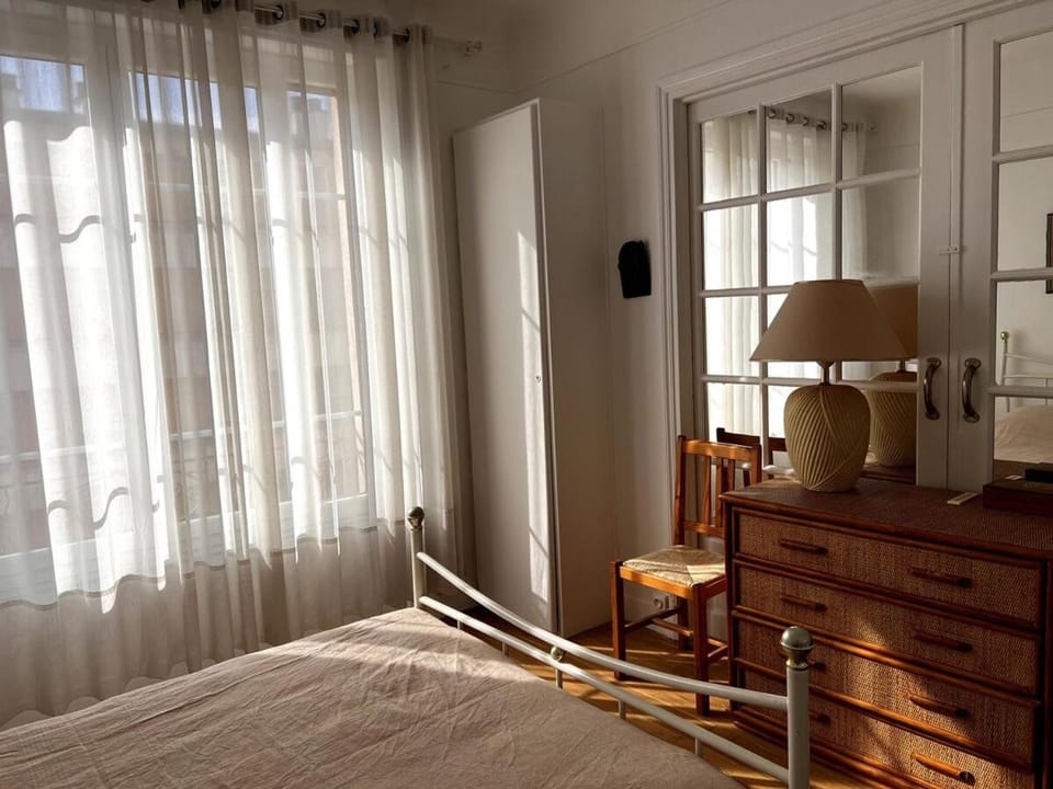One Bedroom apartment in Cannes Center a few steps from the Croisette and the Martinez Hotel - 2032 Apartment in Cannes
