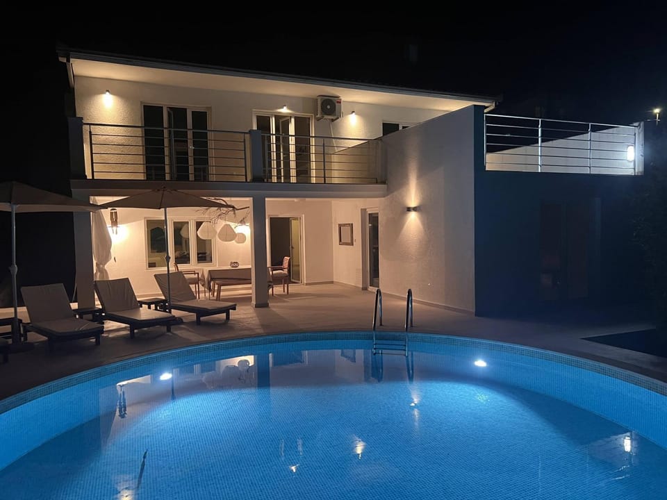 Villa Denovici Villa in Kotor Municipality