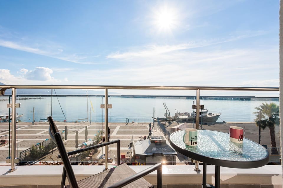 View (from property/room), Balcony/Terrace, Sea view
