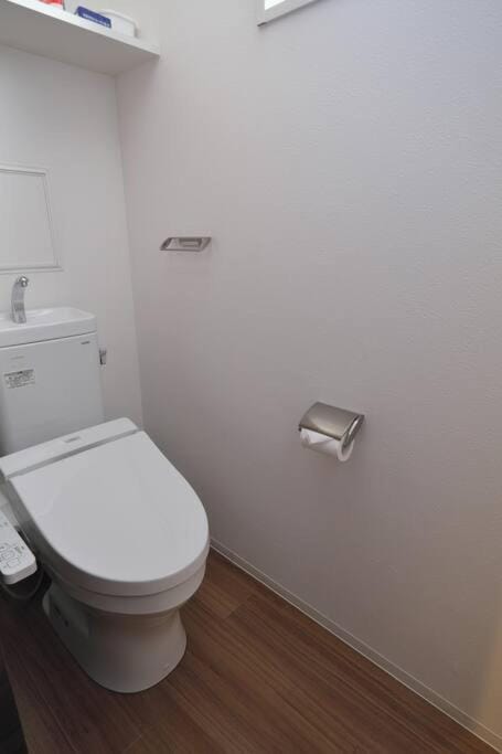 書斎でくつろぐスイートルーム Apartment in Nagoya
