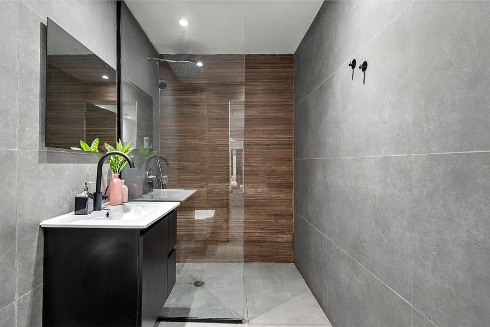 Shower, Bathroom