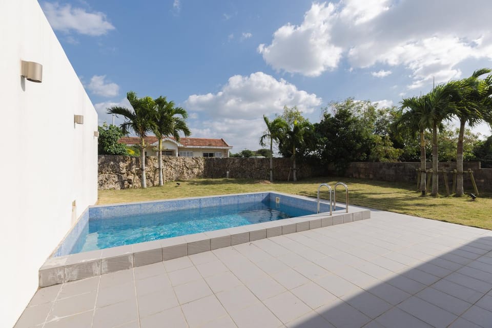 Garden, Swimming pool