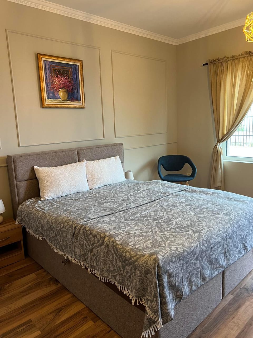 Living room, Bedroom