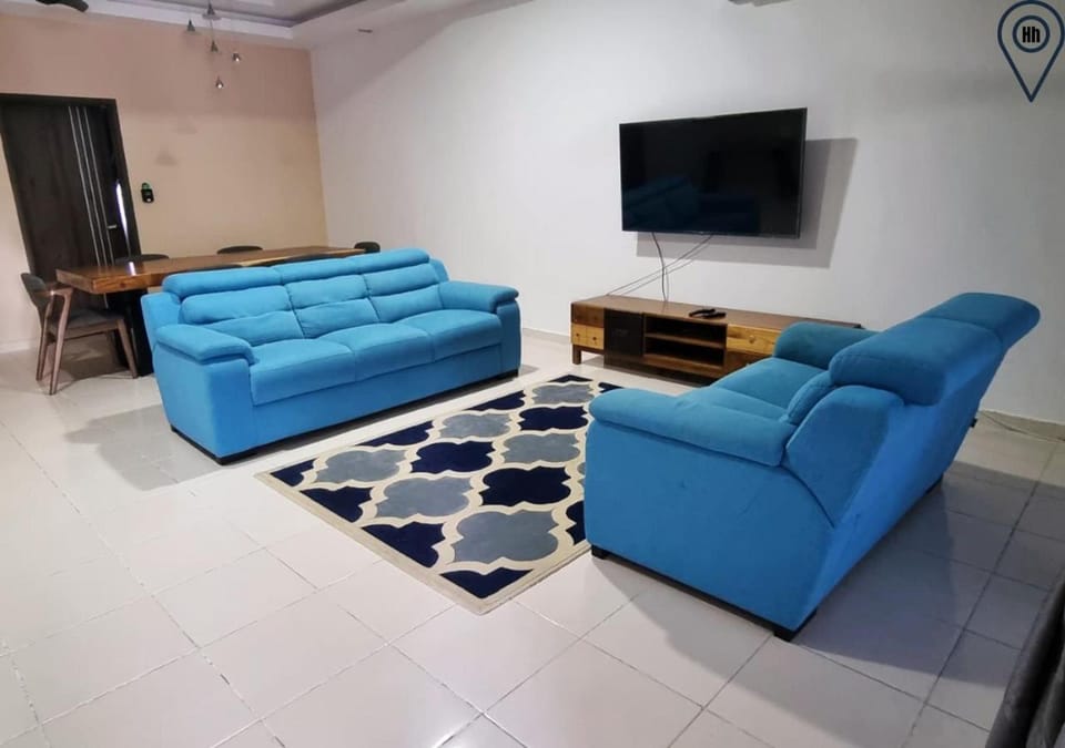 TV and multimedia, Living room, Dining area, air conditioner