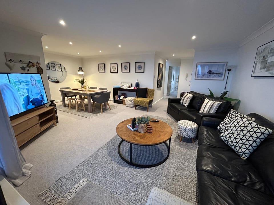 Gosfords Best Location with Views Apartment in Gosford
