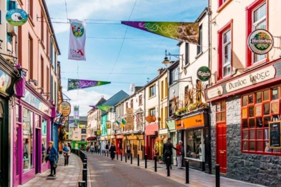 Location, Location - Modern 2 Bed Apt in Killarney Apartment in Killarney