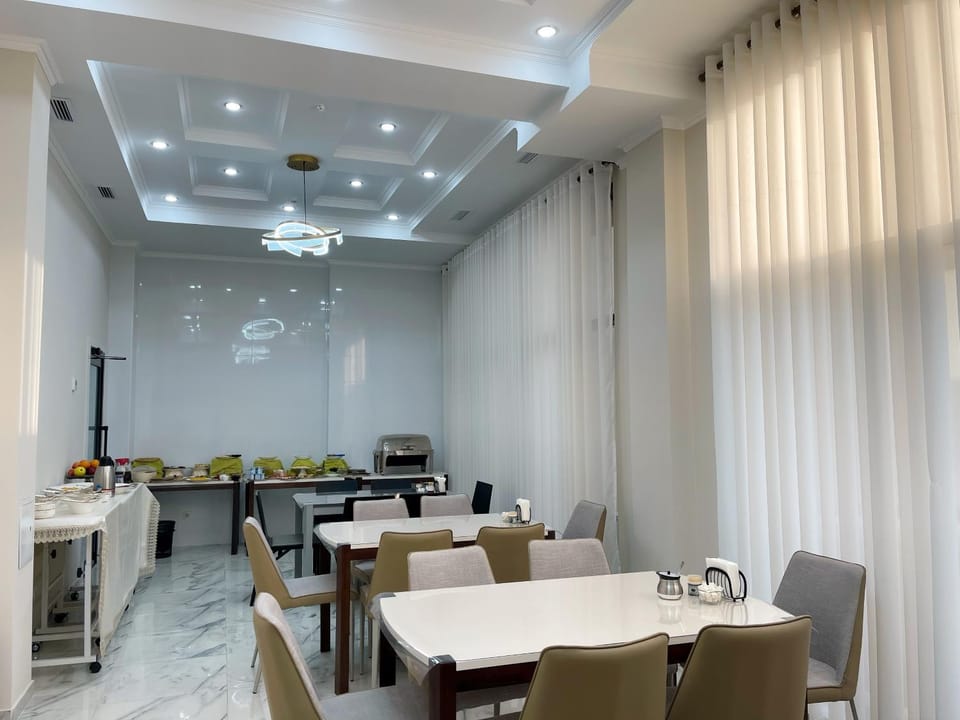 Restaurant/places to eat, Breakfast