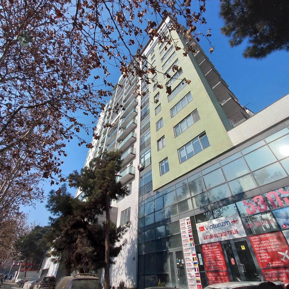 Property building, Day