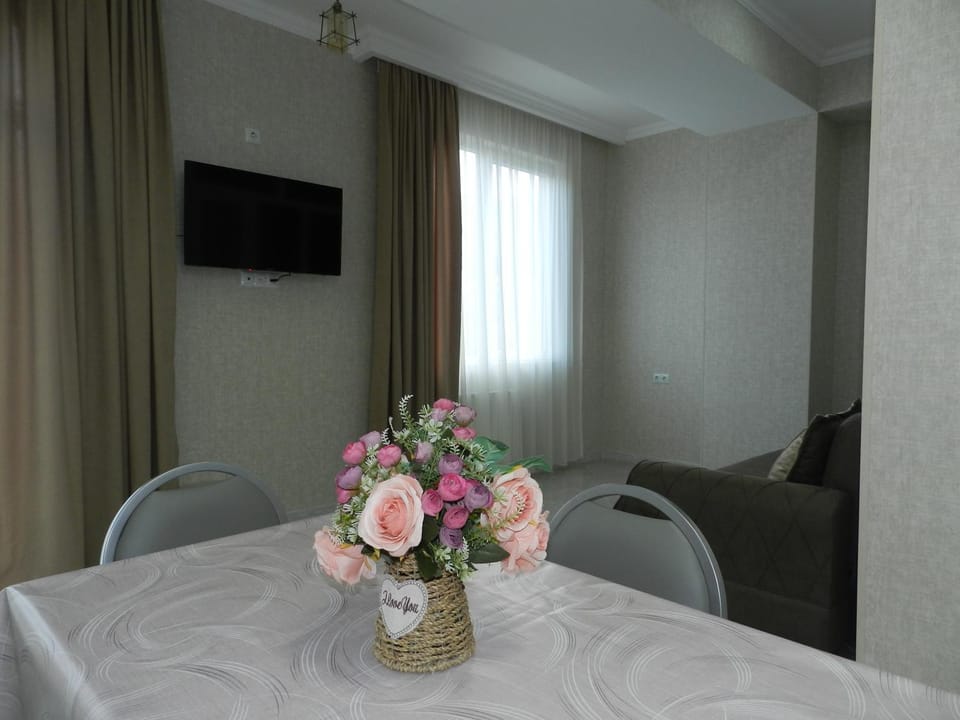 Communal lounge/ TV room, TV and multimedia